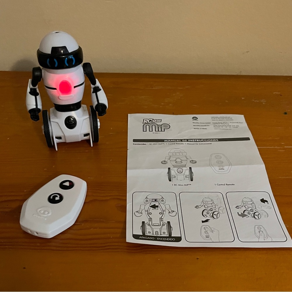 WowWee RC Mini MIP Battery Operated Robot No Box